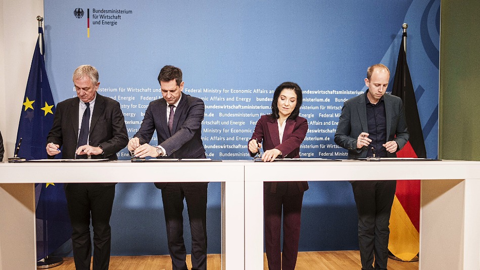 MSC Cruises signs first order from Meyer Werft for six new cruise ships