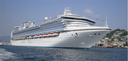 Sapphire Princess in Singapore 