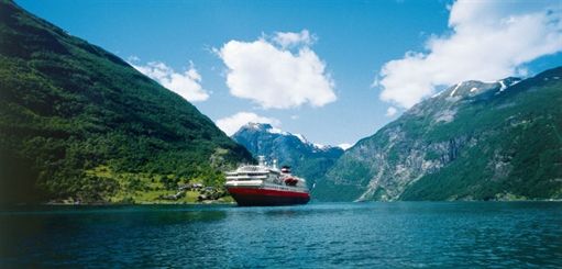 Fidelio Cruise works on Polarlys