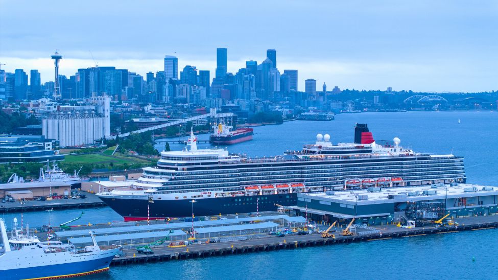 Cunard Queen Elizabeth Port of Seattle